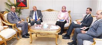   وزير العمل يبحث مواجهة الهجرة غير النظامية وتوفير فرص آمنة للشباب
