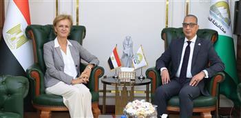 محافظ الجيزة يستقبل سفيرة الاتحاد الأوروبي بالقاهرة لبحث آفاق التعاون المشترك