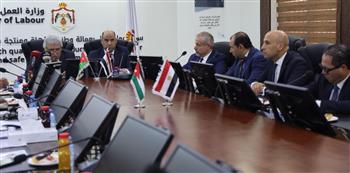   وزير العمل يبحث مع نظيره الأردني تعزيز  سبل التعاون وتنظيم سوق العمل