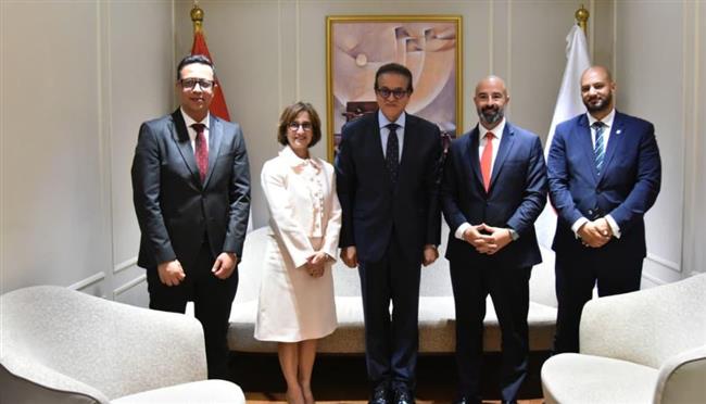 وزير الصحة يبحث مع «فيليبس» تعزيز التعاون وتوطين صناعة الأجهزة الطبية في مصر