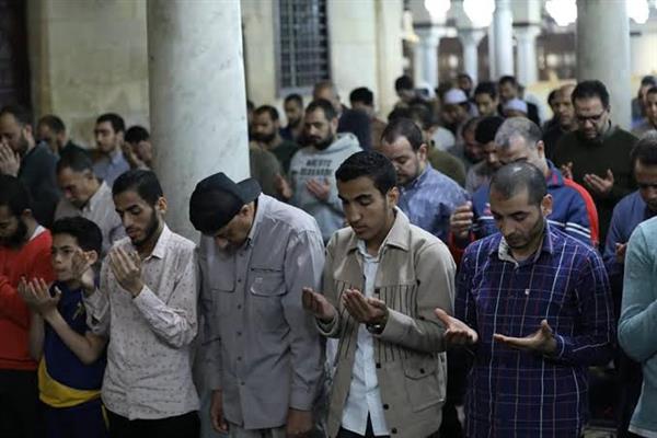 لهذا السبب.. "الإفتاء" تحذر من الفتنة بسبب القنوت في الفجر
