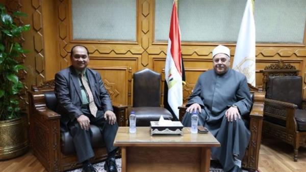 الشيخ أيمن عبد الغني يستقبل وفدًا إندونيسيا ويوقع بروتوكول تعاون بين الأزهر ووزارة الشؤون الدينية