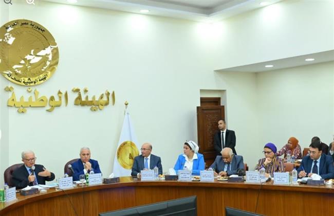 نائب رئيس الوزراء يواصل اجتماعاته لبحث خطط إعادة هيكلة المؤسسات الصحفية القومية