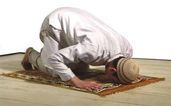 هل سجود الشكر بعد التسليم من الصلاة بدعة؟