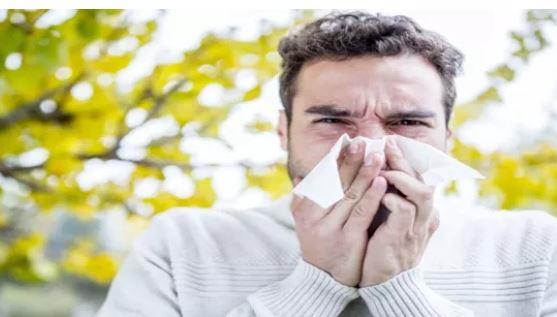 مع دخول الخريف.. أسباب زيادة حالات الحساسية وأمراض الجهاز التنفسي