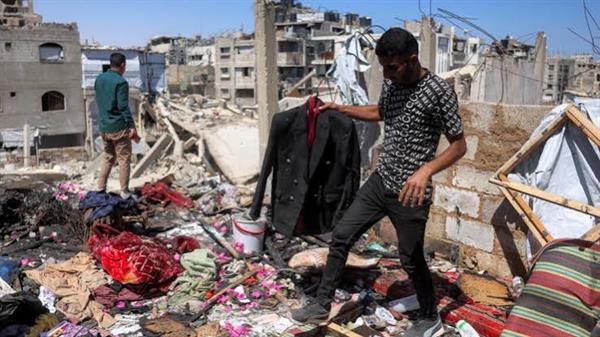 استشهاد فلسطيني وإصابة أطفال في غارة إسرائيلية على شقة سكنية بغزة