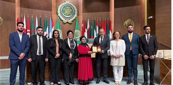   مجلس الشباب العربي يكرّم السفير العكلوك بوسام «رواد العمل العربي المشترك»