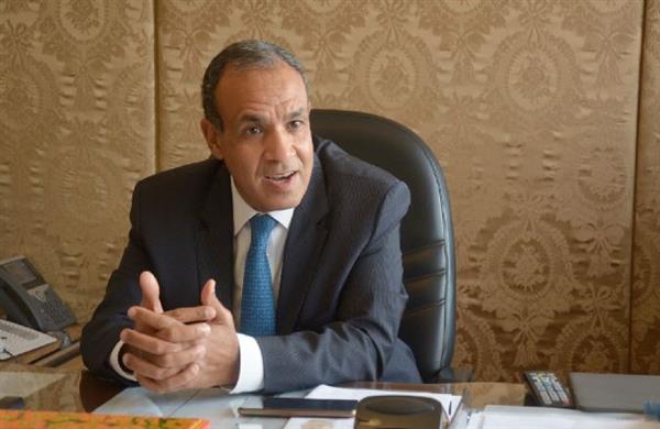 وزير الخارجية يهنئ الطالبة السودانية الأولى عالميًا في الثانوية العامة
