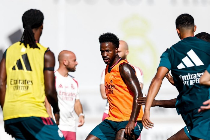 مبابي وفينيسيوس على رأس قائمة ريال مدريد لمواجهة بيتيس