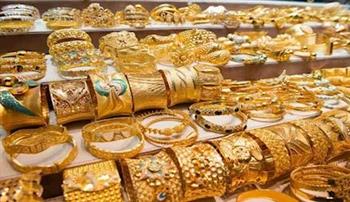   سعر الذهب اليوم.. عيار 24 يسجل 7200 جنيه