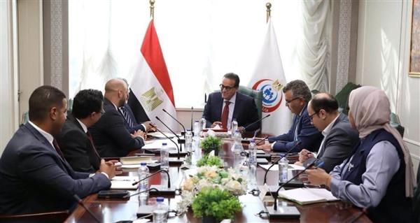 وزير الصحة يبحث مع وفد “فيليبس” العالمية توطين صناعة الأجهزة الطبية المتقدمة في مصر