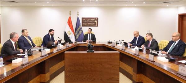 وزير الاتصالات يبحث مع تحالف أمريكي إقامة منطقة متكاملة لمراكز البيانات العملاقة