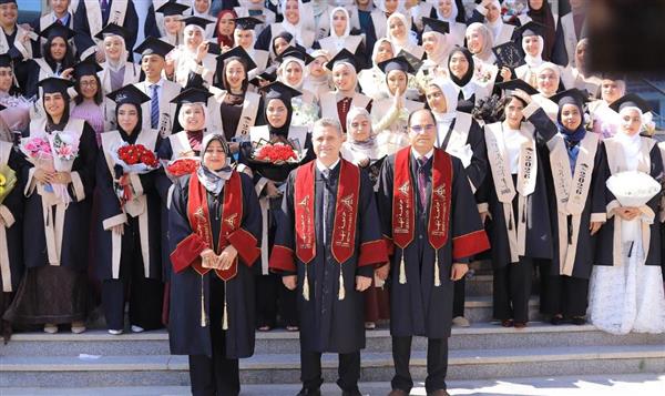 د. طه عاشور يشهد حفل تخريج طلاب البرامج بكليتي الزراعة والعلوم بجامعة بنها