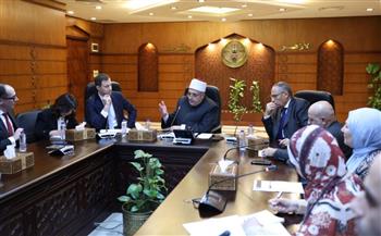   الشيخ أيمن عبد الغني يستقبل وفدًا برلمانيًّا نمساويًّا لبحث التعاون المشترك
