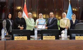   رئيس جامعة الإسكندرية يؤكد أهمية مواصلة العمل بروح الفريق للارتقاء بالعملية التعليمية