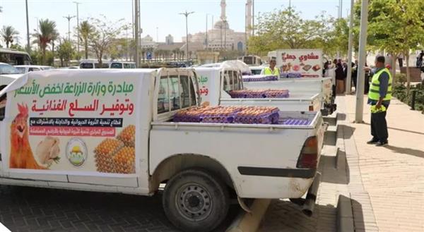 "الزراعة" تطرح بيض المائدة بتخفيضات 25% عبر منافذها المتنقلة في ميادين القاهرة والجيزة