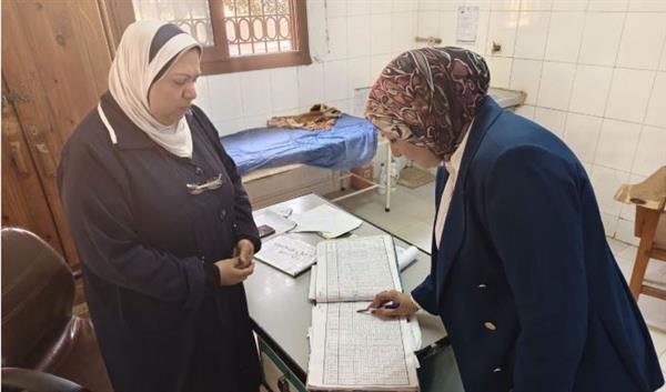 المنيا: مديرة الصحة تحيل متغيبين عن العمل للتحقيق