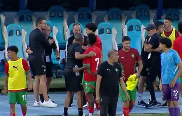 المغرب يهزم الجزائر بثلاثية ويشعل صراع الصدارة مع مصر