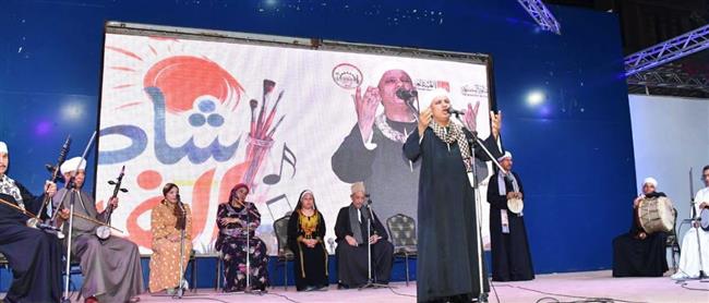 الفرح السيوي يزين حفلات "شاطئ الفن" بمطروح