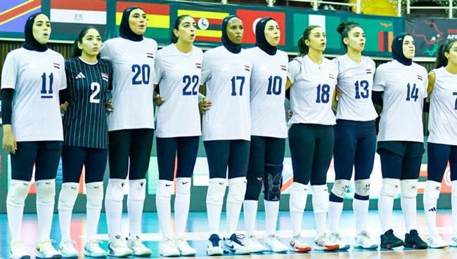 وزير الشباب والرياضة يهنئ سيدات الطائرة بالتتويج الأفريقي والتأهل للأولمبياد