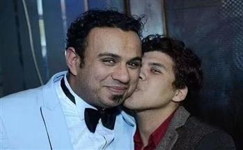   عمر كمال عن محمود الليثي: «أبويا اللي رباني.. وحبه جوايا زي حبي لأمي»