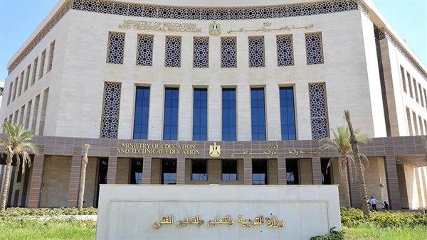 "التعليم" تكشف حصاد عامين.. 98 ألف فصل جديد وإجراءات لسد عجز المعلمين