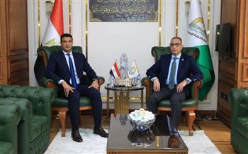 وزير الصناعة ومحافظ الجيزة يبحثان ملفات العمل وتقنين الأوضاع بمنطقتي جرزا وعرب أبوساعد