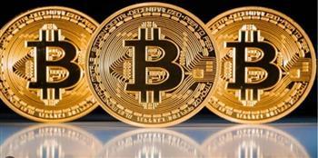 "بيتكوين" تهبط دون 80 ألف دولار وسط تصاعد توقعات رفع الفائدة وارتفاع أسعار النفط