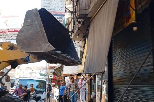 حملة مكبرة بحي شرق لإزالة الإشغالات والتعديات بشارع الزهور