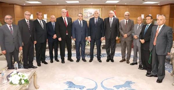 رئيس هيئة قضايا الدولة يستقبل رئيس الهيئة الوطنية للانتخابات للتهنئة بتوليه رئاسة الهيئة