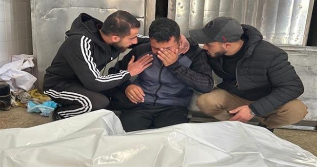 استشهاد فلسطينيين اثنين وإصابة آخرين في قصف إسرائيلي جنوب قطاع غزة
