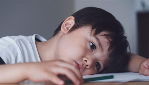 قبل انطلاق الدراسة.. 5 عادات تساعد طفلك على التركيز ودعم مناعته
