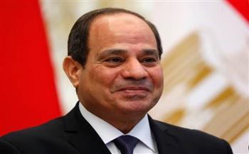 الرئيس السيسى يتفقد معرض العلمين الدولى ويشاهد عروضًا لقوات جوية من عدة دول