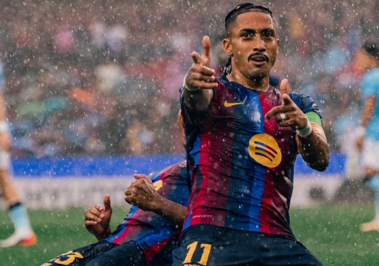 برشلونة ينهي الشوط الأول متقدمًا على فينورد بثنائية في دوري الأبطال