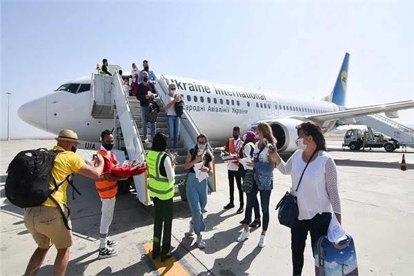 مطار مرسى علم الدولى يستقبل اليوم 17 رحلة طيران دولية أوروبية