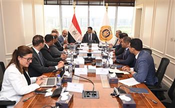   وزير الصناعة يبحث مع ممثلي شركة بيتي مصر للصناعات الغذائية موقف استثمارات الشركة