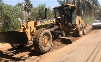   محافظ أسيوط: استجابة فورية لشكاوى المواطنين وتمهيد وتسوية الطرق ببني زيد 