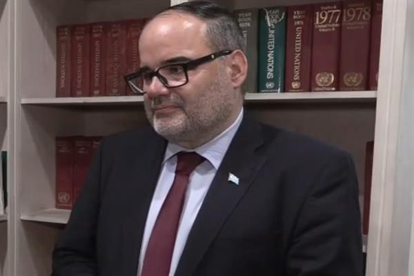 رولاند فريدريش: وقف إطلاق النار في غزة هش.. وأكثر من 1200 شهيد منذ بدايته