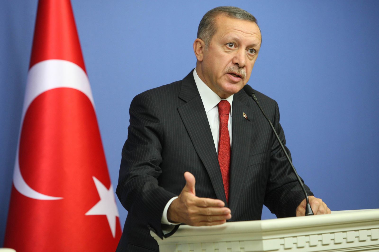   لماذا يلجأ الدبلوماسيون الأتراك إلى ألمانيا؟