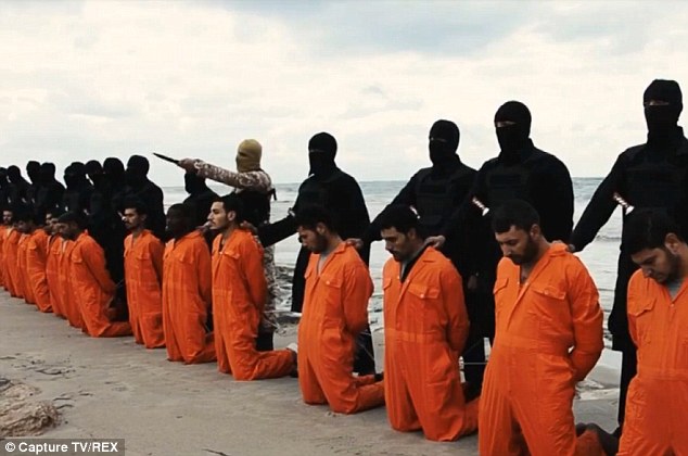   تقرير: «داعش» يستهدف المسيحيين لاستعداء الدول الغربية ضد مصر