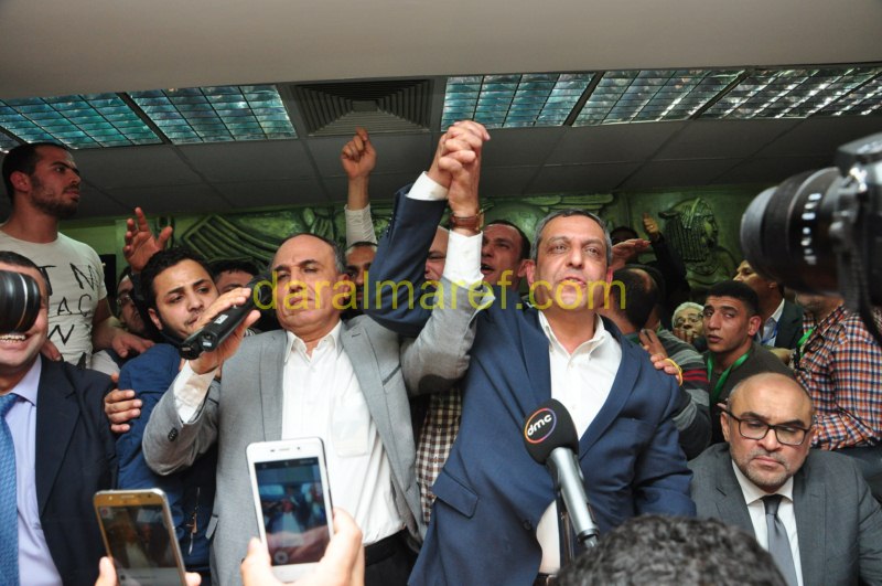   بالصور والفيديو لحظة فوز عبد المحسن سلامة بمقعد نقيب الصحفيين