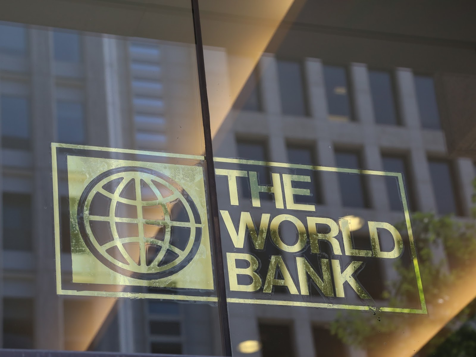   البنك الدولى يقدم المليار الثانية لمصر فى قرض الـ (3) مليارات