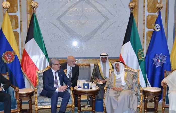   أمير الكويت يستقبل رئيس مجلس النواب البوسني
