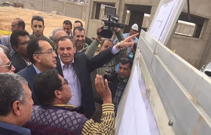   وزير الإسكان ومحافظ جنوب سيناء يتفقدان محطتى تحلية مياه بشرم الشيخ