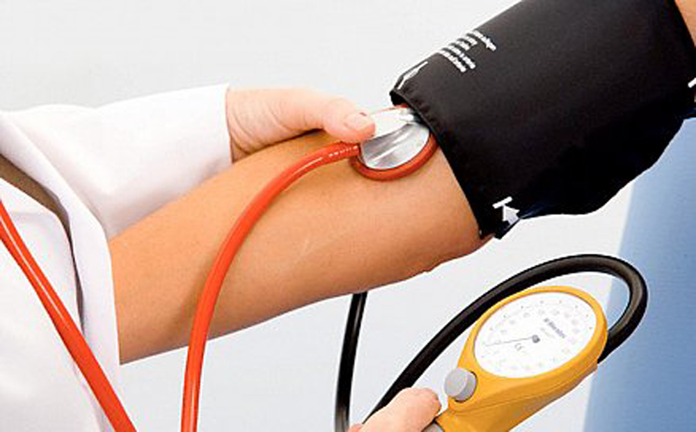   انخفاض ضغط الدم في منتصف العمر مرتبط بالخرف