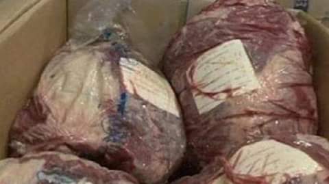   ضبط 95 كيلو لحوم وكبدة فاسدة في منفذين لبيع اللحوم المجمدة
