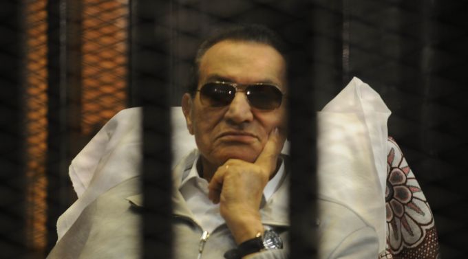   تأجيل طعون مبارك ونظيف والعادلي في قضية "قطع الاتصالات" إلى 22 أبريل
