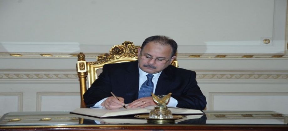 وزير الداخلية يوافق على استرداد 14 شخصا للجنسية المصرية