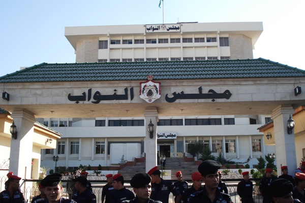   "دستورية النواب": قانون الهيئة الوطنية للانتخابات يضع مصر في مصاف الدول المتقدمة
