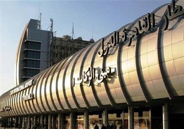   إصابة عاملين فى انقلاب جرار نقل حقائب بمطار القاهرة